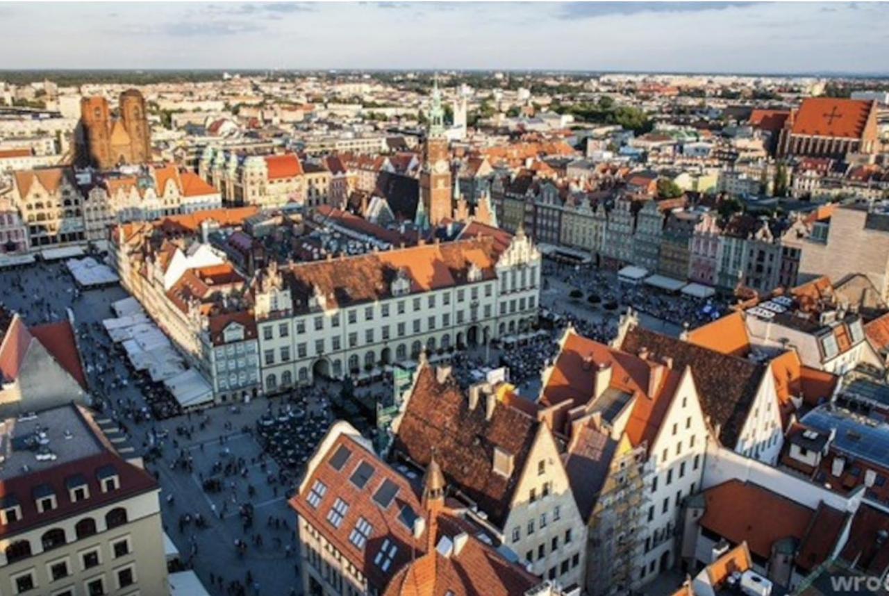 Klimatyczny Apartament Przy Rynku Wroclaw Bagian luar foto