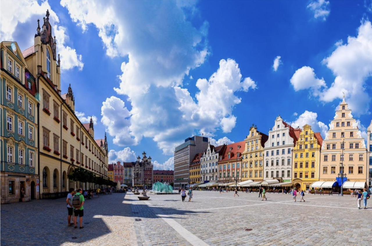 Klimatyczny Apartament Przy Rynku Wroclaw Bagian luar foto