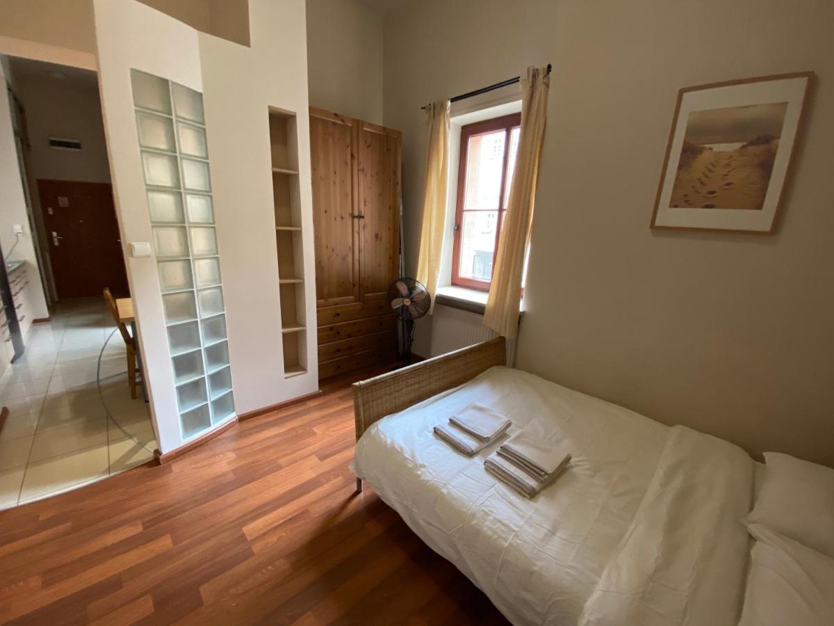 Klimatyczny Apartament Przy Rynku Wroclaw Bagian luar foto