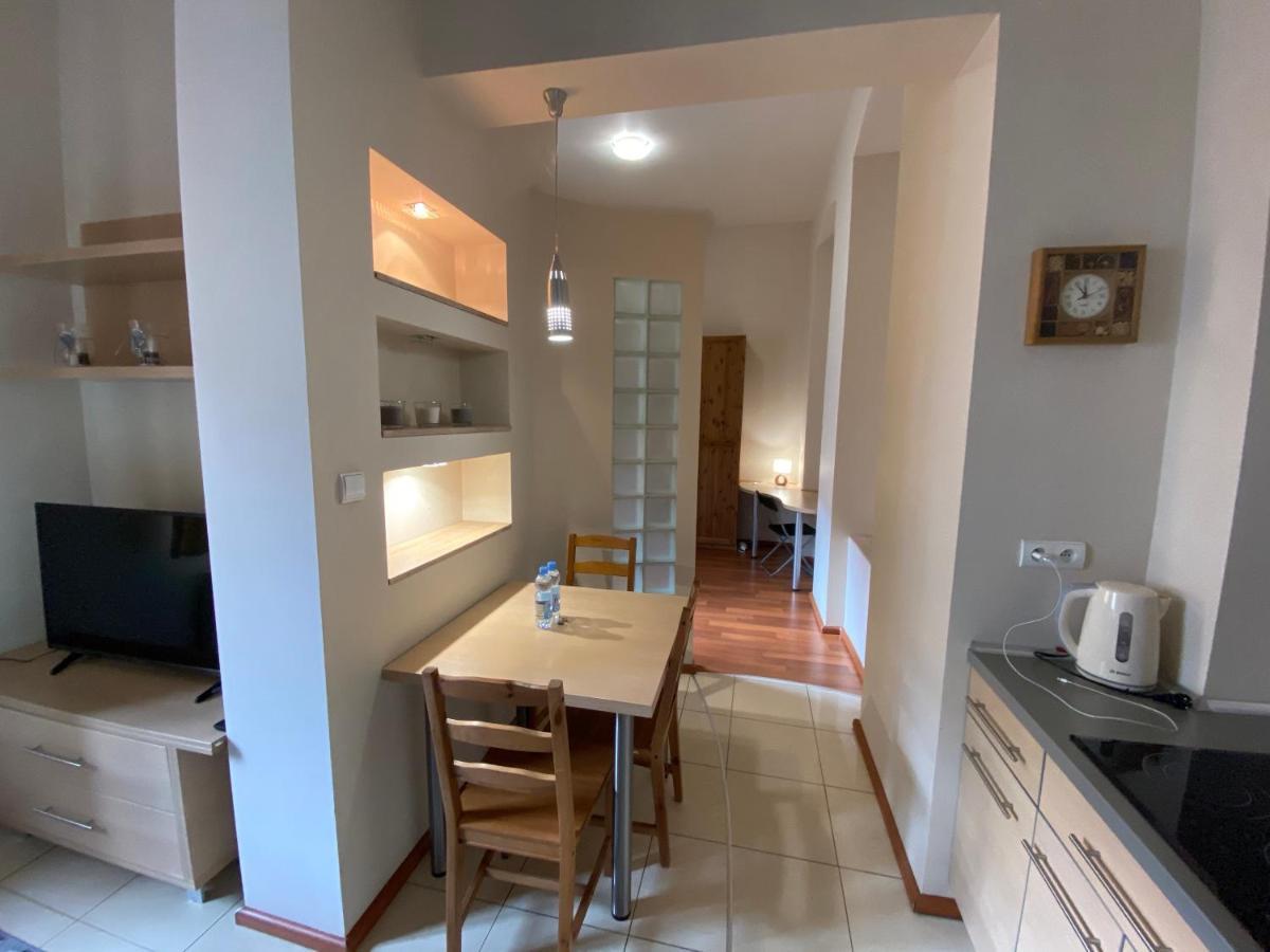Klimatyczny Apartament Przy Rynku Wroclaw Bagian luar foto